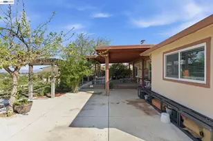 2222 Carmel Ct, Pittsburg, CA 94565 - Photo 36