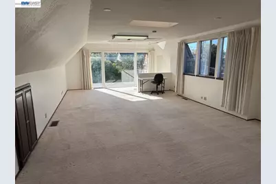 1233 Belknap Ct, Cupertino, CA 95014 - Photo 12