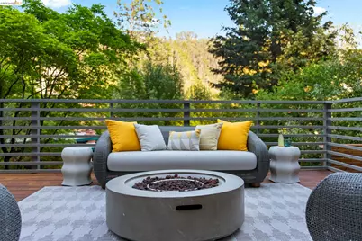 6476 Valley View Rd., Oakland, CA 94611 - Photo 48