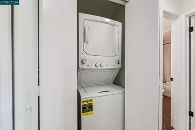 2 Lakeview Ct, Novato, CA 94947 - Photo 30