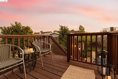 477 49th St, Oakland, CA 94609 - Photo 36