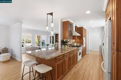 27 Whitehall Dr, Orinda, CA 94563 - Photo 12