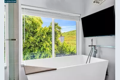 2486 Del Monte Dr, Fairfield, CA 94534 - Photo 30