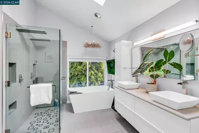 2486 Del Monte Dr, Fairfield, CA 94534 - Photo 28