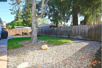 1156 Carey Dr, Concord, CA 94520 - Photo 32
