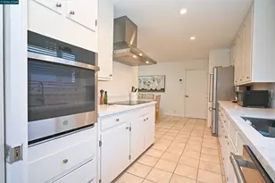 1156 Carey Dr, Concord, CA 94520 - Photo 8