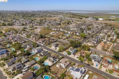 409 Hazelnut Dr, Oakley, CA 94561 - Photo 48