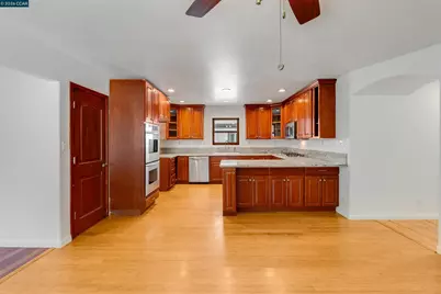 5264 Sunset Dr, El Sobrante, CA 94803 - Photo 14