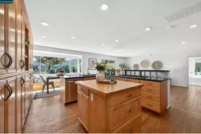 157 Fernwood Dr, Moraga, CA 94556 - Photo 14