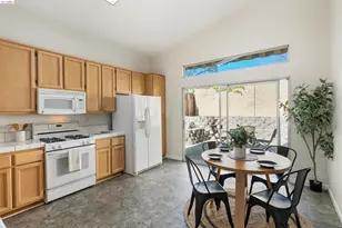 6013 Bach Ct, Citrus Heights, CA 95621 - Photo 12