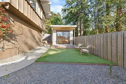 4985 Hedge Ln, Oakland, CA 94602 - Photo 24