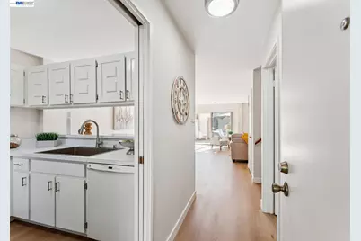 1159 Admiralty Ln, Alameda, CA 94502 - Photo 2
