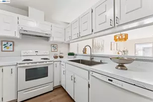 1159 Admiralty Ln, Alameda, CA 94502 - Photo 6