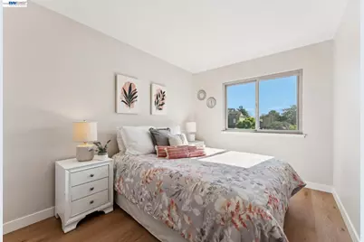 1159 Admiralty Ln, Alameda, CA 94502 - Photo 8