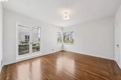 2306 Ivy Dr, Oakland, CA 94606 - Photo 40