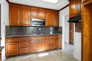 387 Tennyson Rd, Hayward, CA 94544 - Photo 20