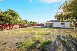 387 Tennyson Rd, Hayward, CA 94544 - Photo 42