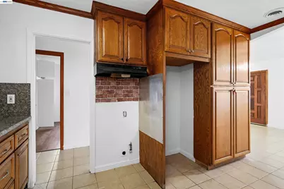 387 Tennyson Rd, Hayward, CA 94544 - Photo 38