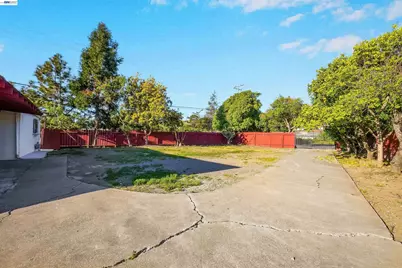 387 Tennyson Rd, Hayward, CA 94544 - Photo 14
