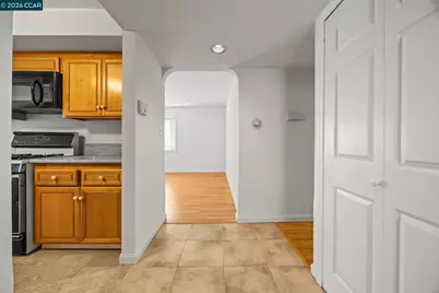 5910 Chabot Rd, Oakland, CA 94618 - Photo 28