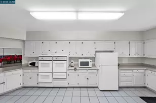 16401 San Pablo Ave, San Pablo, CA 94806 - Photo 34