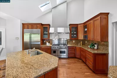 951 Redwood Dr, Danville, CA 94506 - Photo 18