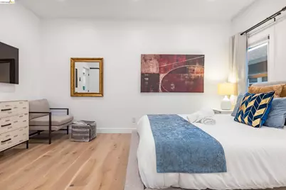 75 Echo Ave, Oakland, CA 94611 - Photo 16