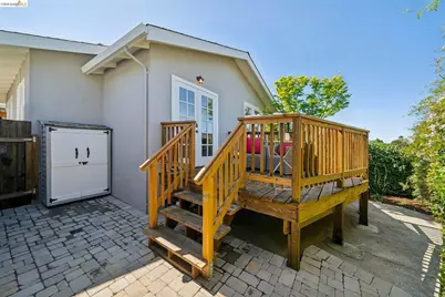 1524 Hampel St, Oakland, CA 94602 - Photo 38