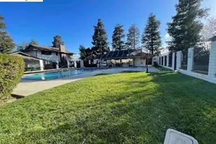 2416 Shadow Ln, Antioch, CA 94509 - Photo 24