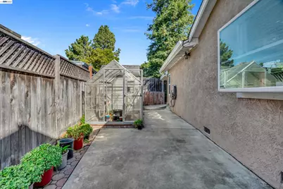 31262 San Andreas Dr, Union City, CA 94587 - Photo 34