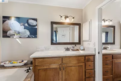 6424 Vagedes, Fresno, CA 93711 - Photo 36