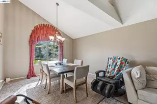 6424 Vagedes, Fresno, CA 93711 - Photo 12