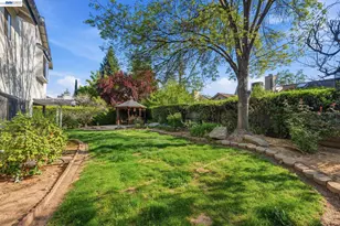 6424 Vagedes, Fresno, CA 93711 - Photo 6