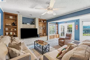 6424 Vagedes, Fresno, CA 93711 - Photo 22