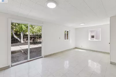 2811 Yosemite Ave, Alameda, CA 94501 - Photo 22