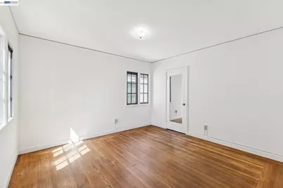 2811 Yosemite Ave, Alameda, CA 94501 - Photo 26