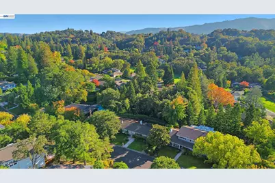 2402 Royal Oaks Drive, Alamo, CA 94507 - Photo 40