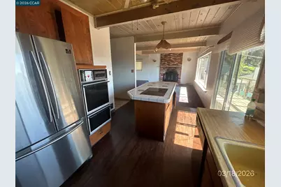 6233 Leona St, Oakland, CA 94605 - Photo 16