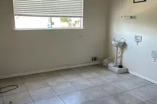 6233 Leona St, Oakland, CA 94605 - Photo 24