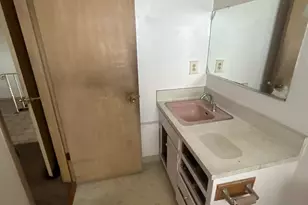 6233 Leona St, Oakland, CA 94605 - Photo 8