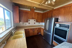 6233 Leona St, Oakland, CA 94605 - Photo 14