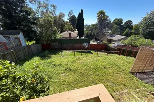 6233 Leona St, Oakland, CA 94605 - Photo 42