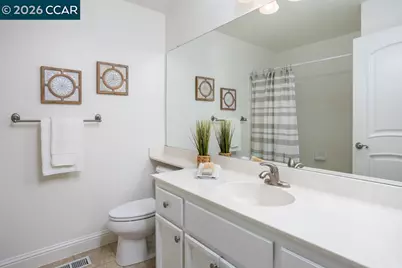 160 Southwind Dr, Pleasant Hill, CA 94523 - Photo 8