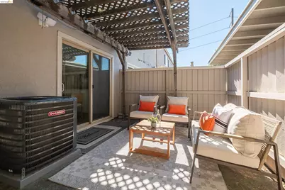 1237 Pine Creek Way #A, Concord, CA 94520 - Photo 32