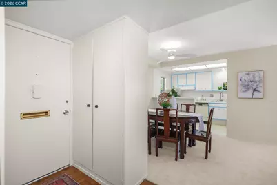 1201 Skycrest Dr #2, Walnut Creek, CA 94595 - Photo 6