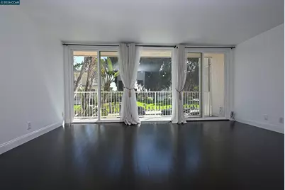 1425 Lakeside Drive #101, Oakland, CA 94612 - Photo 8