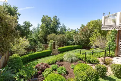 316 Pacific Ave, Piedmont, CA 94611 - Photo 52