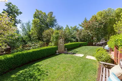 316 Pacific Ave, Piedmont, CA 94611 - Photo 56