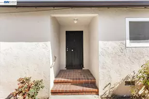 1848 Walnut St, Alameda, CA 94501 - Photo 4