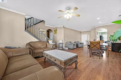 11 Fallen Leaf Ct, Rodeo, CA 94572 - Photo 4